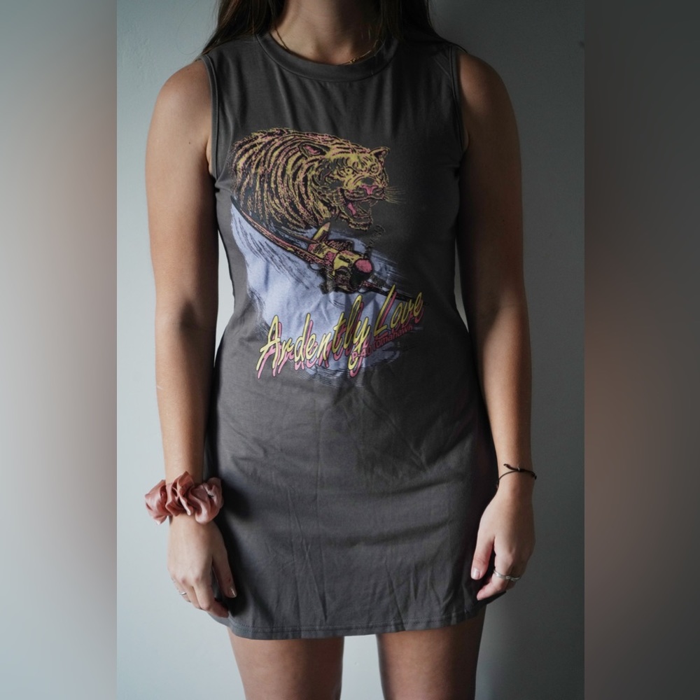 Grey graphic dress